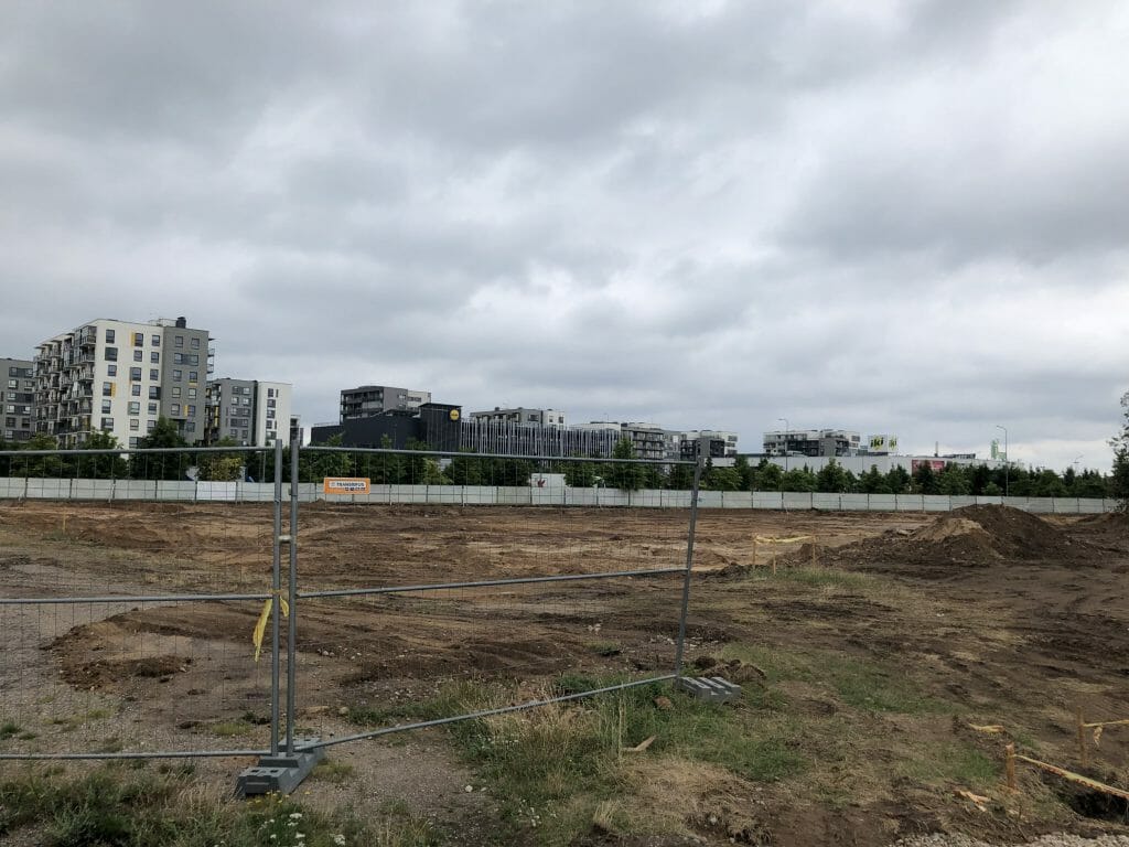 IKI Pilaitės pr. parduotuvė ir administracinis (Pilaitės pr. 42) - Food store, Office center - construction photos