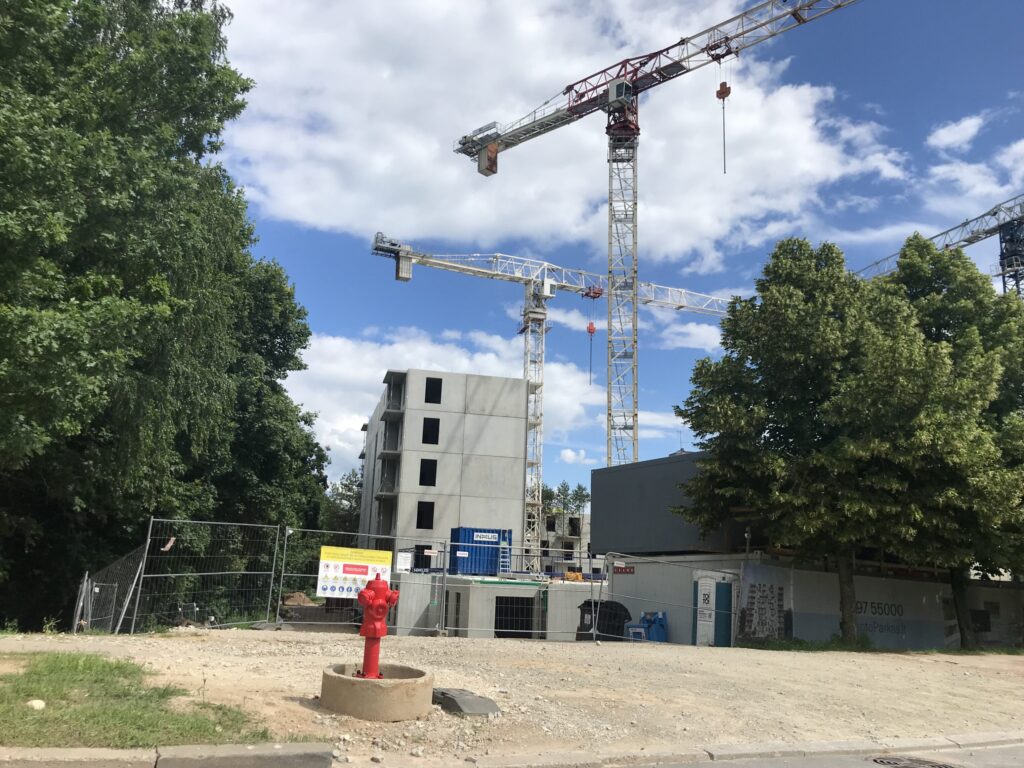 Jomanto parkas 1-2 etapai (Baltupio g. 61A) - Multi apartment - construction photos