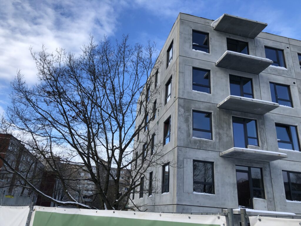 Karoliniškių namai 1 etapas (Sausio 13-osios g. 31) - Hotel, Multi apartment - construction photos