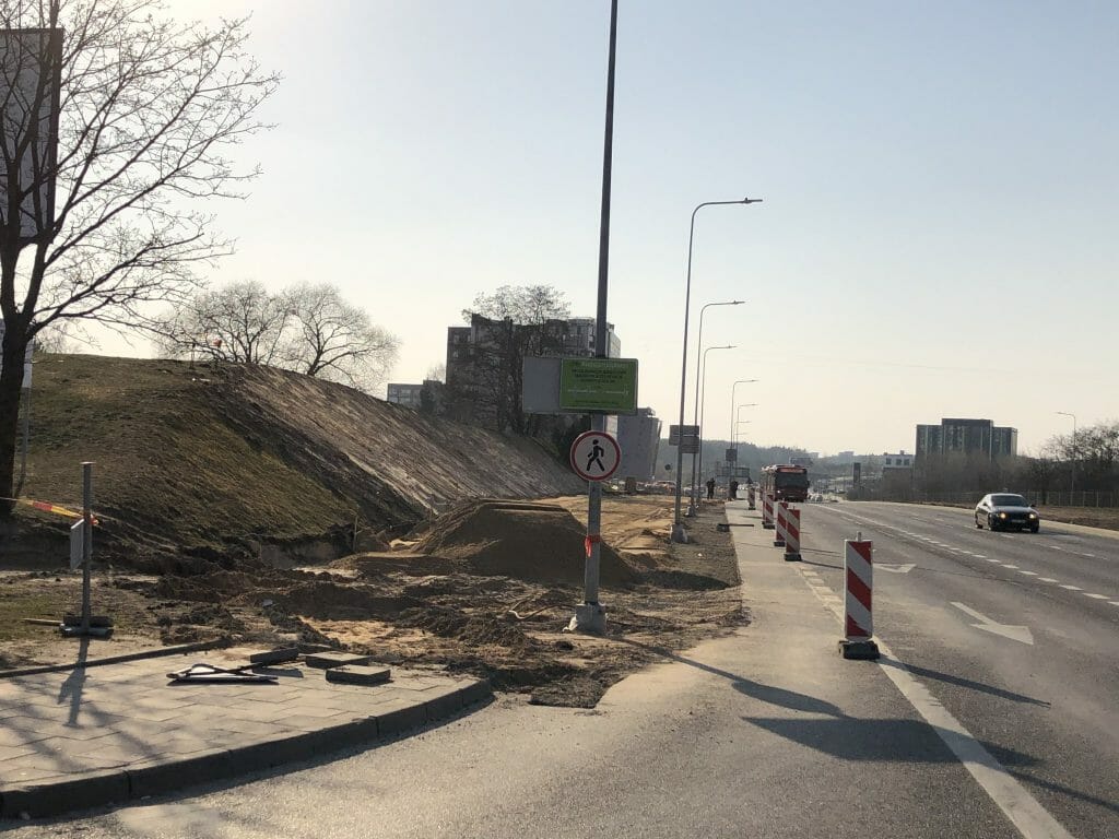 Pilaitės pr. dviračių takas iki Laisvės pr. (Pilaitės pr.) - Velosipēdu ceļš - būvdarbu attēli