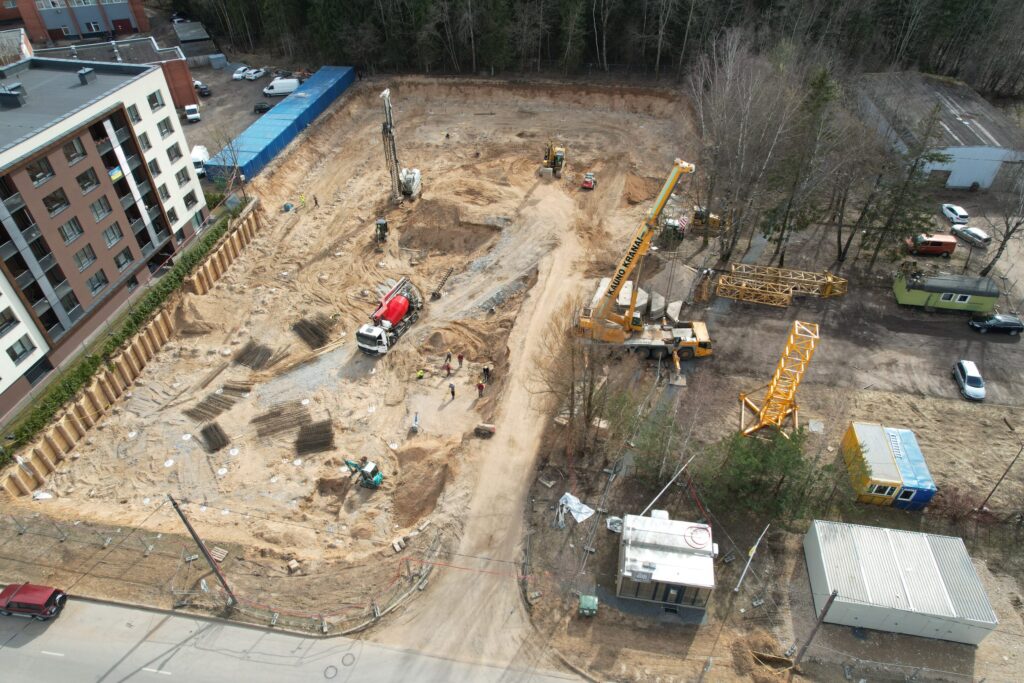 Visi savi (Visorių g. 10) - Multi apartment - construction photos