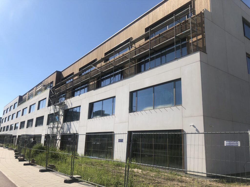 Tolminkiemio (Pilaitės) gimnazija (Tolminkiemio g. 2D) - Primary and secondary education - construction photos