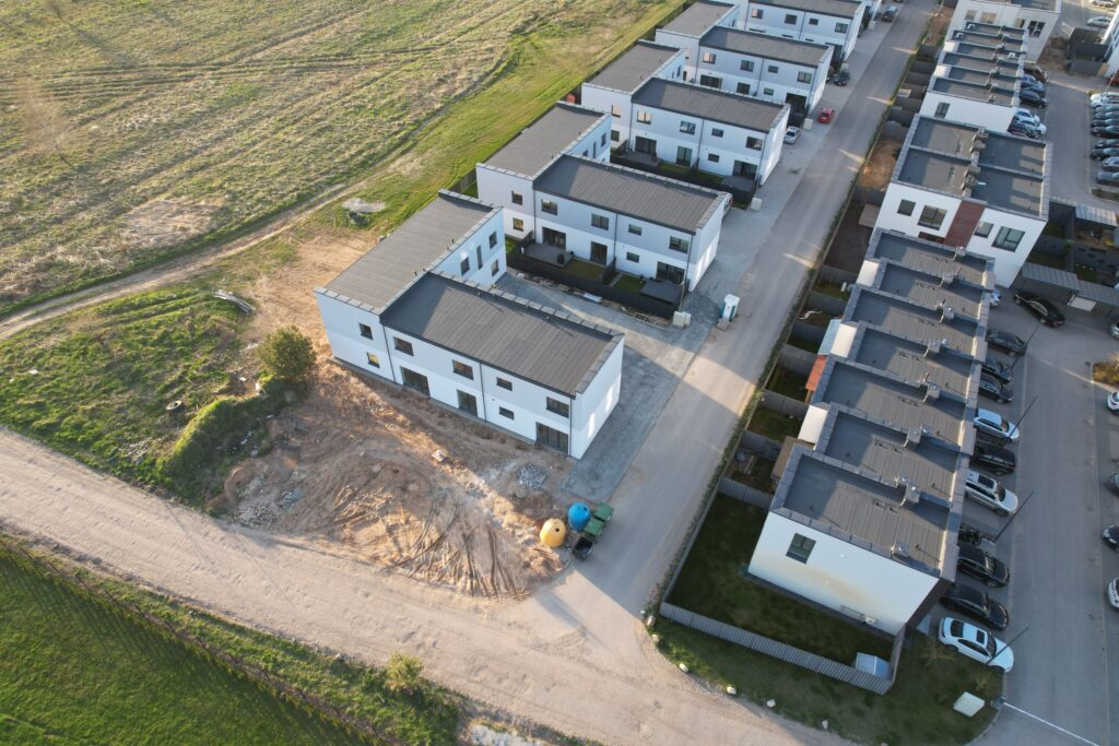 Gulbinų namai (Molėtų pl. 165) - Row housing - construction photos