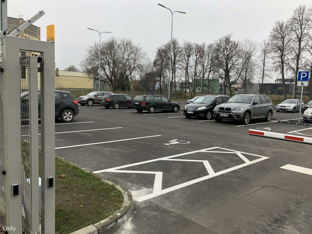 Automobilių stovėjimo aikštelė Rodūnios kel. (Rodūnios kel.) - Parkimishoone - ehituse fotod