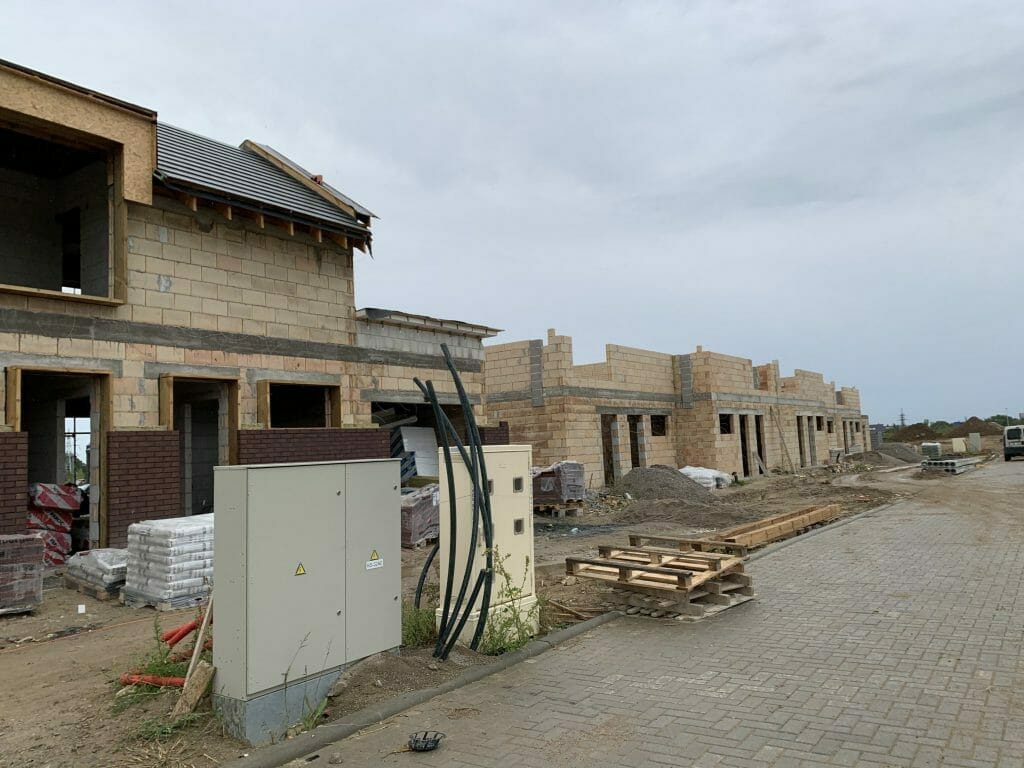 Bachmano Žemė (Vėluvos g. 1, 2, 3, 4 - 47, Eitkūnų g. 6, 6A, 8, 8A - 30, 30A, Tolminkiemio g. 1, 2, 3, 4 - 69) - Privātmāju kopienas, Rindu mājas - būvdarbu attēli