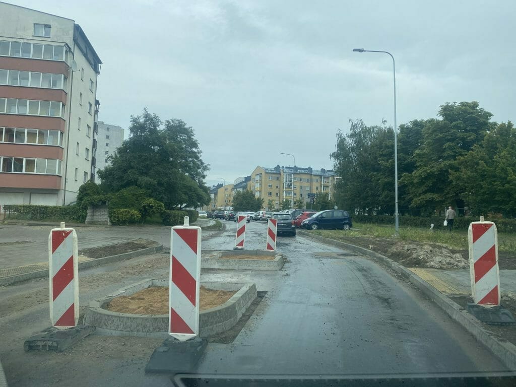 Ramaus eismo gatvė prie Vilniaus rajono centrinės poliklinikos (J. Baltrušaičio g.) - Tänav - ehituse fotod