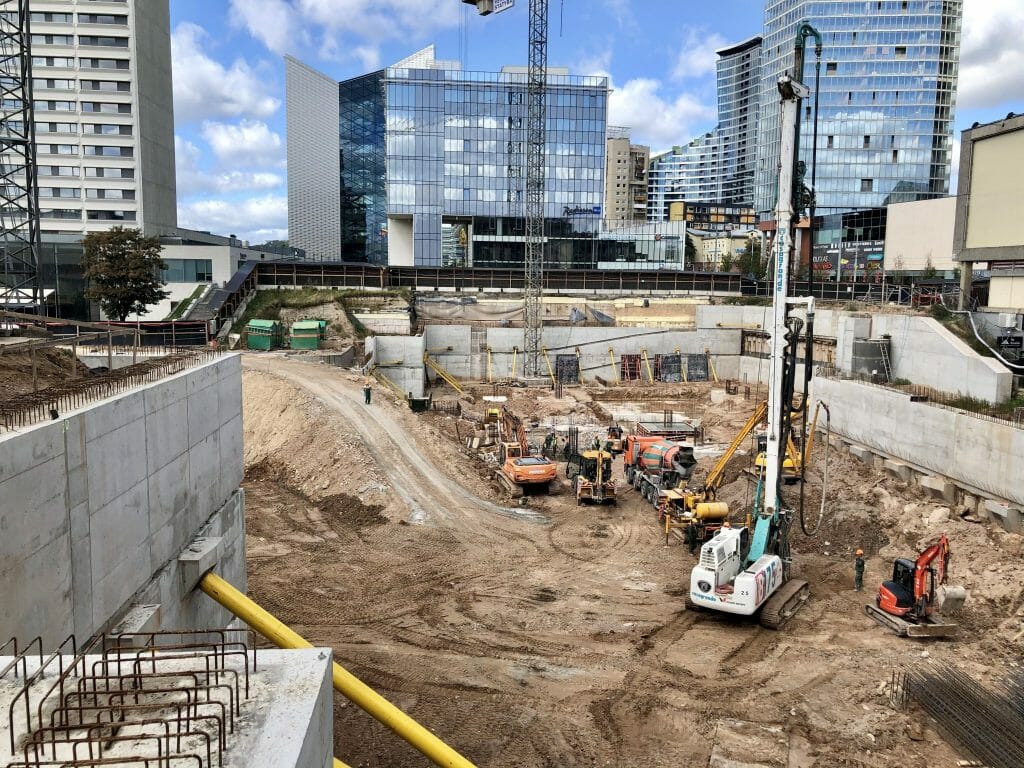 Artery (Konstitucijos pr. 18B) - Biroju centrs - būvdarbu attēli