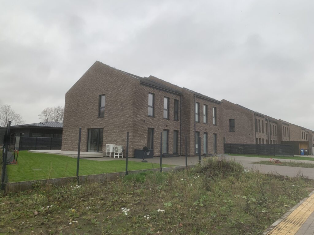 Gabijos g. namai (Gabijos g.) - Sublokuoti namai - statybų nuotraukos