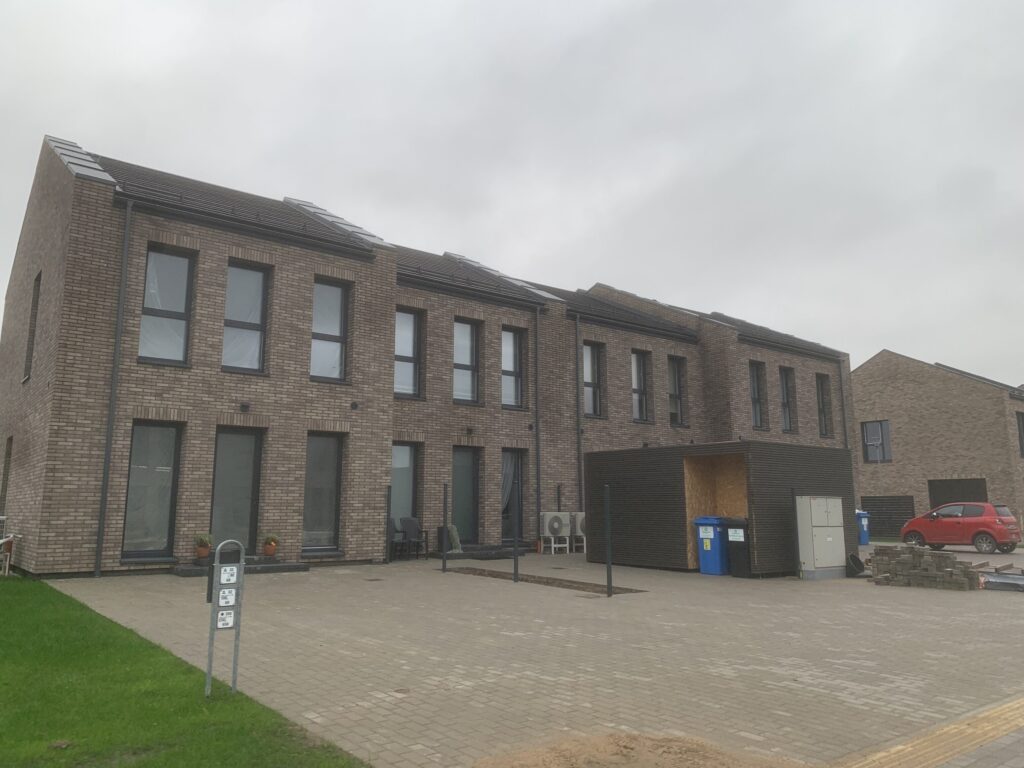 Gabijos g. namai (Gabijos g.) - Sublokuoti namai - statybų nuotraukos