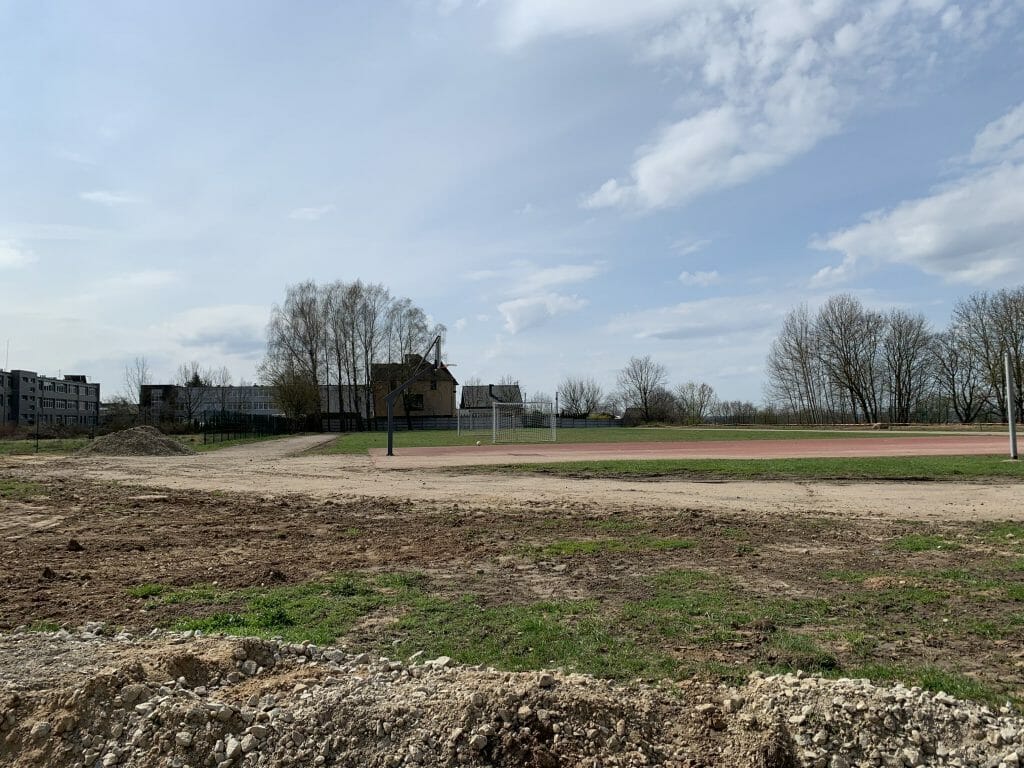 Kauno vaikų socializacijos centro aikštynas (Žeimenos g. 106) - Spordiväljak - ehituse fotod