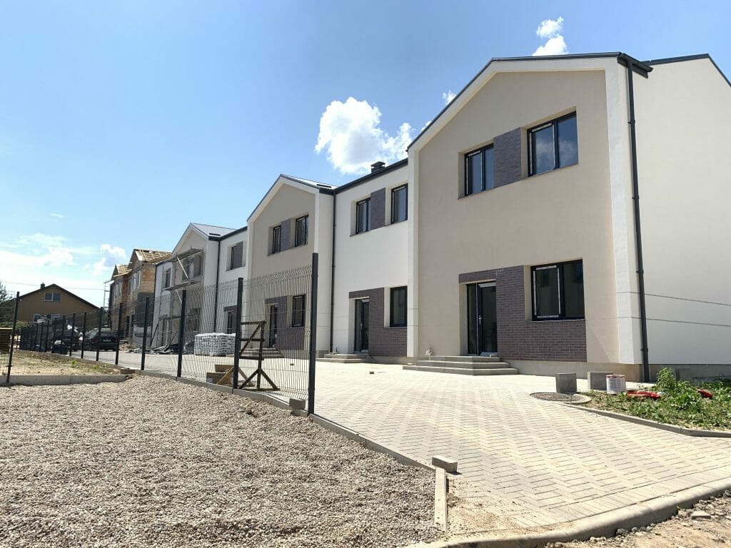 Pavilnio namai (P. P. Būčio g. 1, 2, 4, 5, 6, 7, 8, 9, 10, 11, 12, 13, 14, 16) - Row housing - construction photos