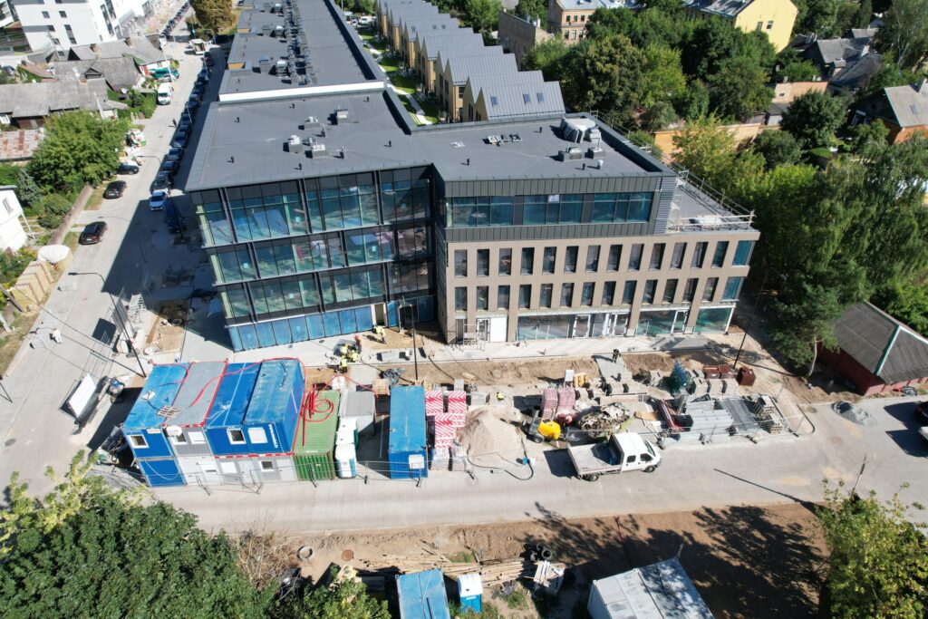 Kintų 11 (Kintų g. 11) - Verslo centras - statybų nuotraukos