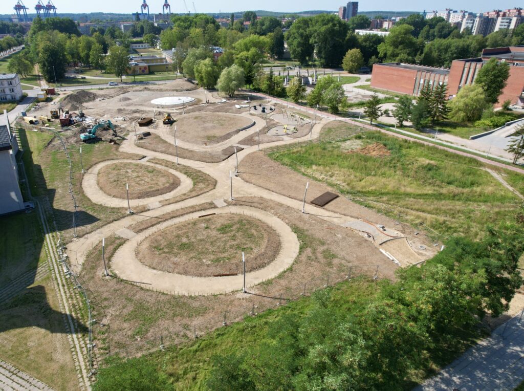 Sakurų parkas (Taikos pr. 70B) - Park - ehituse fotod