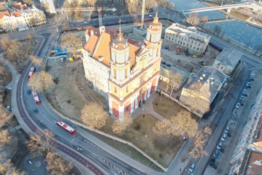 Vasario 16-osios (Vasario 16-osios g. 1) - Hotel, Office center, Primary and secondary education - construction photos