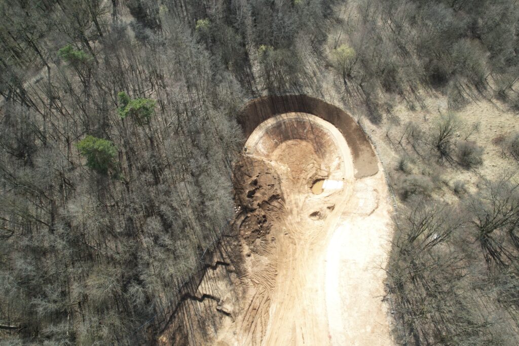Paviršiniai nuotekų tinklai, valykla ir kaupykla Ozo g. (Šiaurinė, Ukmergės, Ozo, Miglos, Paribio, Lūšių, Elnių g.) - Izplatīšanas tīkls, Parks - būvdarbu attēli