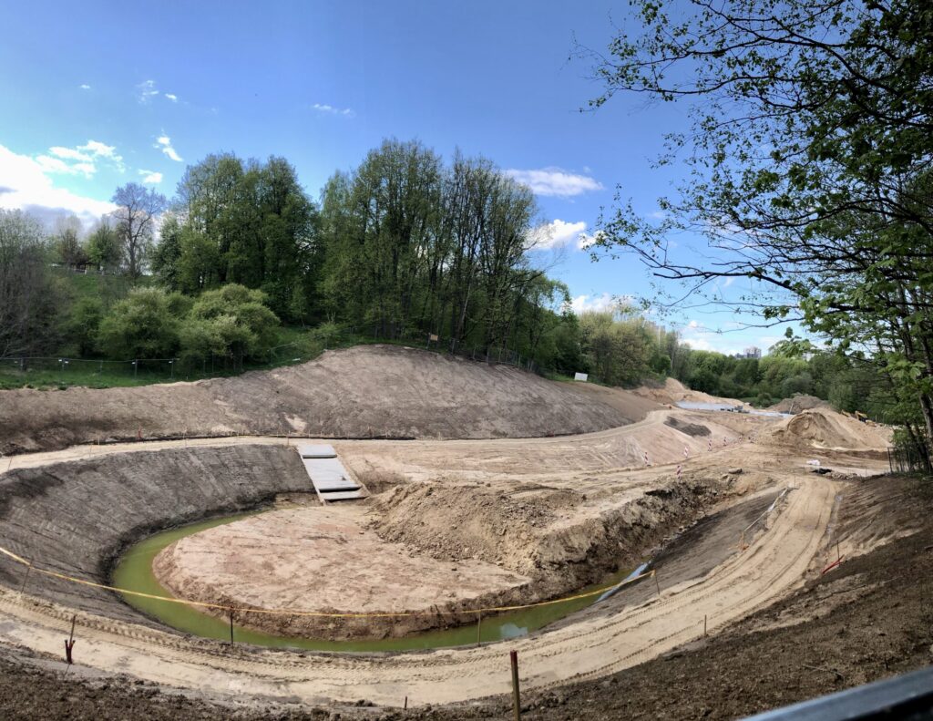 Paviršiniai nuotekų tinklai, valykla ir kaupykla Ozo g. (Šiaurinė, Ukmergės, Ozo, Miglos, Paribio, Lūšių, Elnių g.) - Izplatīšanas tīkls, Parks - būvdarbu attēli