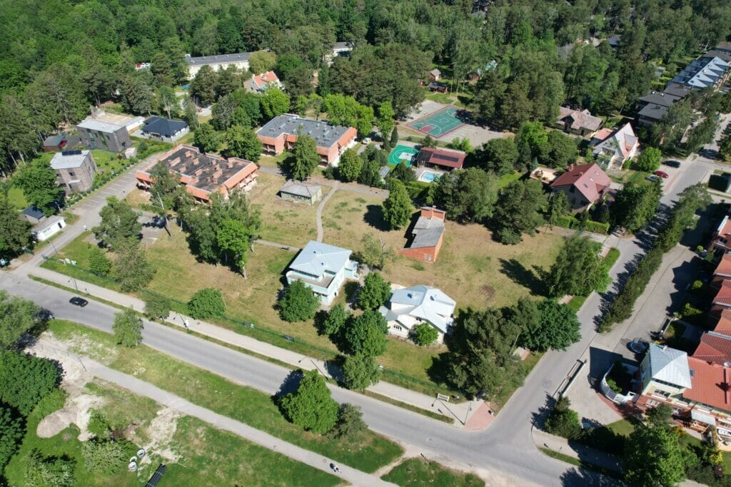 Girulių vilos 1 etapas (Turistų g. 20, 22) - Korterelamu - ehituse fotod