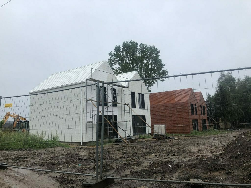 Ąžuolo kvartalas 1 etapas (Bernotų g. 1, Bernotų g. 17, Lavoriškių g. 1, Karmazinų g. 2) - Row housing - construction photos