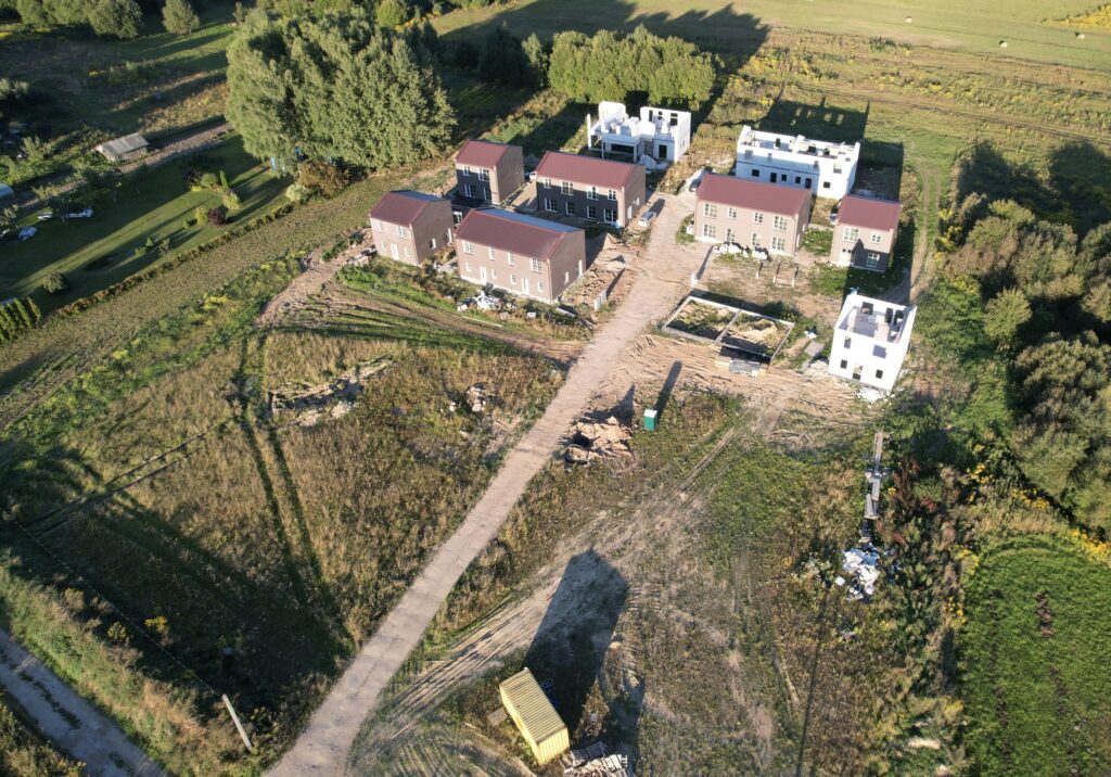 Pavilnio oazė 1 etapas (Adolfo Šapokos g. 36, 40, 40A, 42, Juozo Ereto g. 51, 51A, 51B) - Private house community, Row housing - construction photos