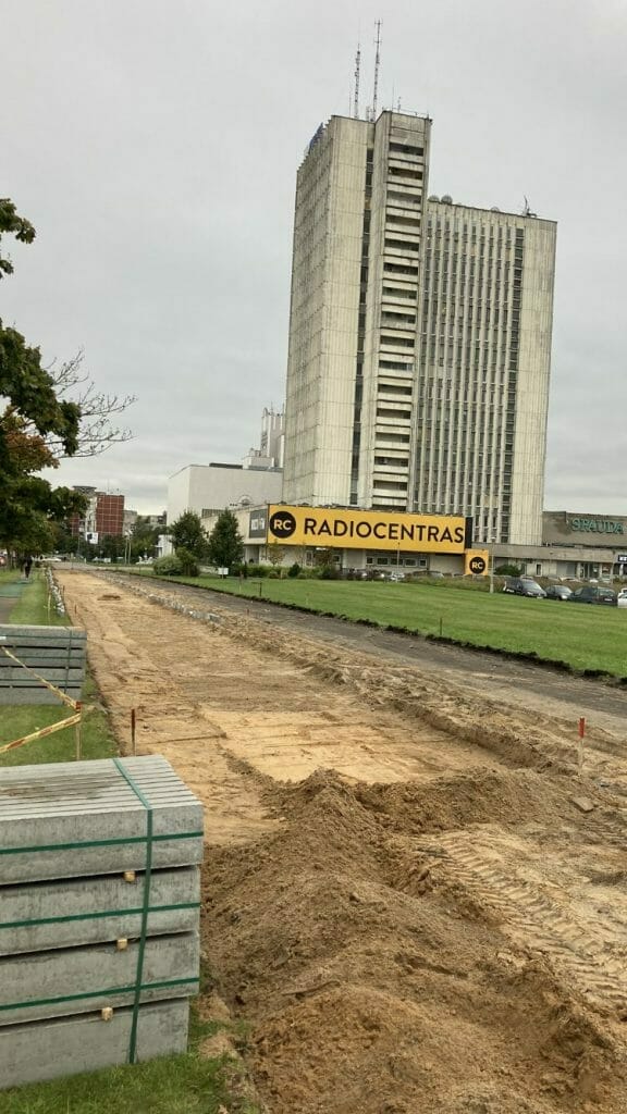 Pėsčiųjų ir dviračių takas nuo Justiniškių g. iki Pilaitės pr. (Laisvės pr.) - Bike path - construction photos