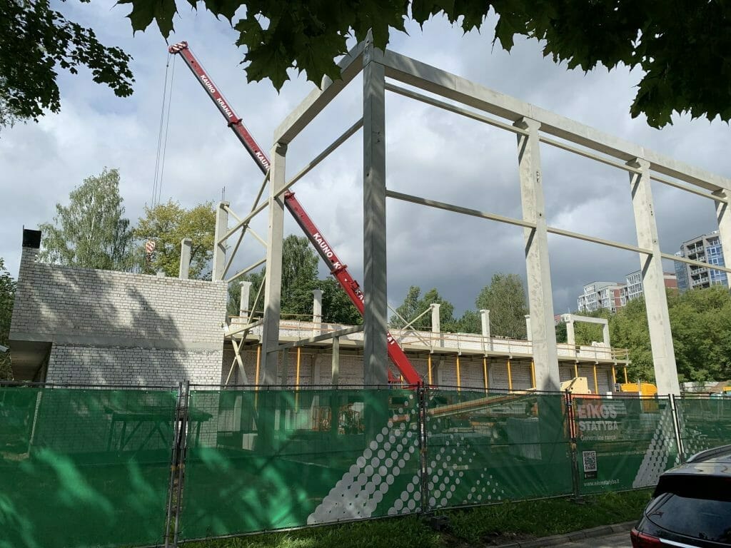 Vilniaus Joachimo Lelevelio inžinerijos gimnazijos rekonstrukcija ir priestatas (Minties g. 3) - Pamata vai vidējā izglītība - būvdarbu attēli