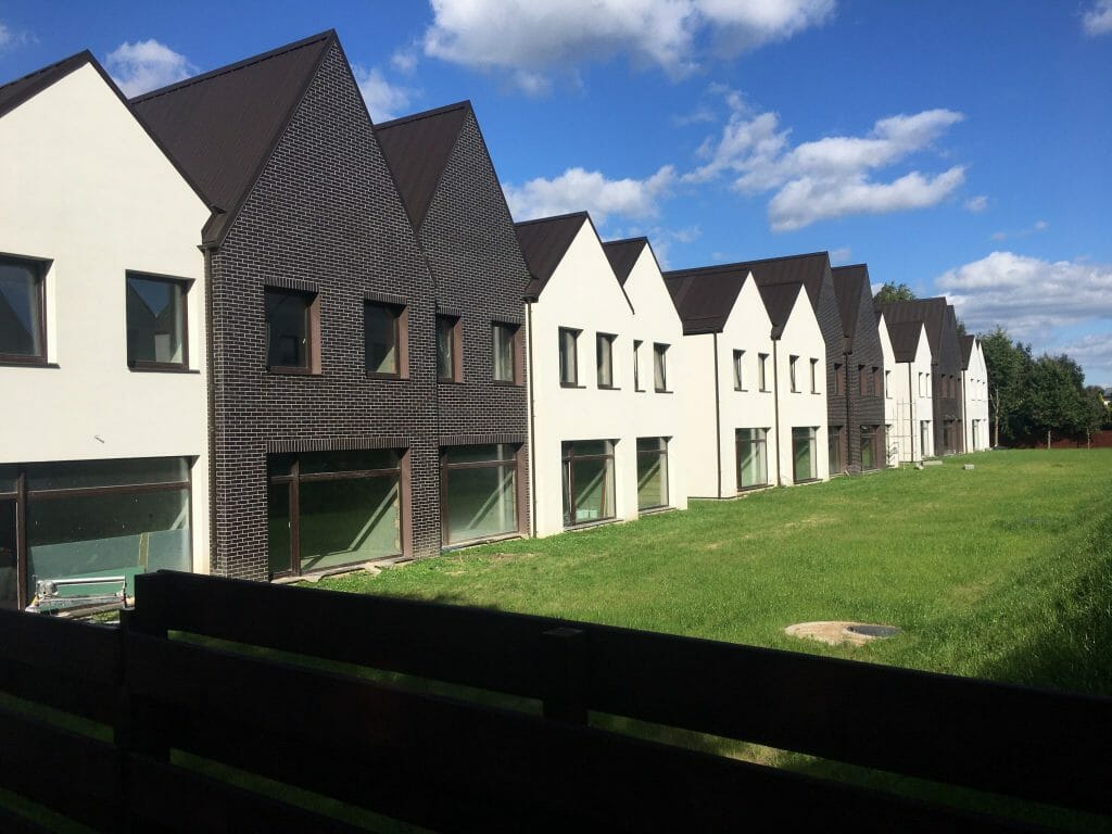 Pavilnio aura (Alfonso Lipniūno g. 9, 11, 15, 17, 19, 21, 23, 25, 27, 29, 31, 33, 35, 37) - Row housing - construction photos