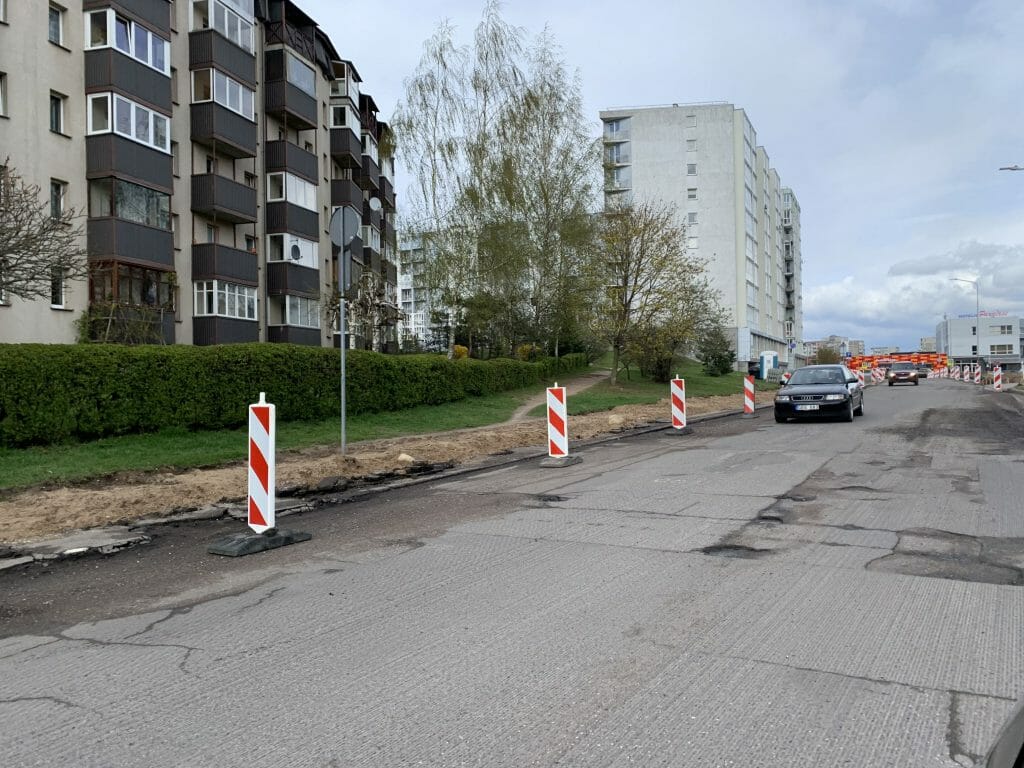 Ramaus eismo gatvė prie Vilniaus rajono centrinės poliklinikos (J. Baltrušaičio g.) - Tänav - ehituse fotod