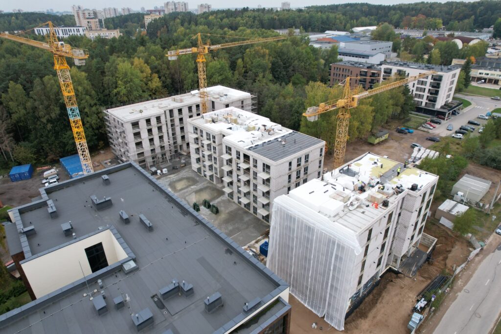 Visi savi (Visorių g. 10) - Multi apartment - construction photos