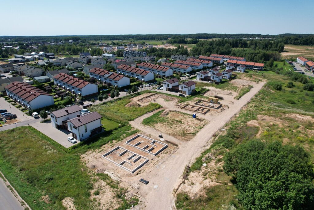 Klevinė (Šaltalankių g. 1, 3, 5, 7, 9, 11, Žvaigždžių g. 1, 2, 3, 4, 5, 6, 7, 8, 9) - Row housing - construction photos