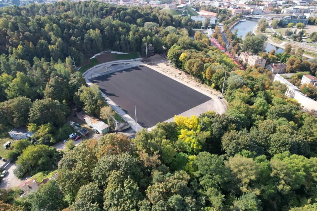 Kalnų parko stadionas (T. Kosciuškos g. 7) - Sports field or court - construction photos