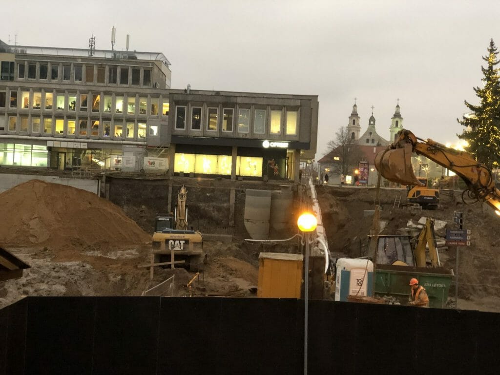 Artery (Konstitucijos pr. 18B) - Biroju centrs - būvdarbu attēli