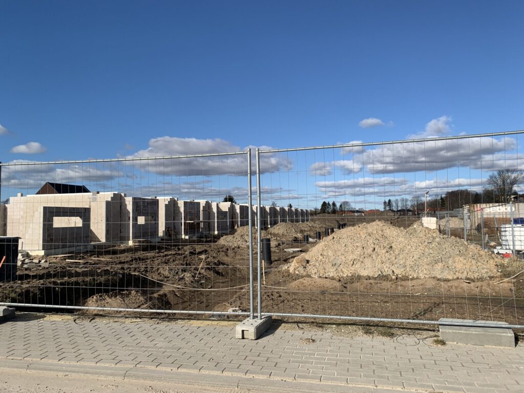 Medeinos g. namai (Medeinos g. 1) - Sublokuoti namai - statybų nuotraukos