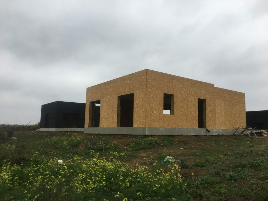 Baltai (Zubiškių g. 77, 79, 81, 83, 85, 87, 89, 91, 93, 95, 97, 99, 101, 103, 111, 113, 119, 121, 127, 129, 135, 163, 165, 167, 169) - Row housing - construction photos