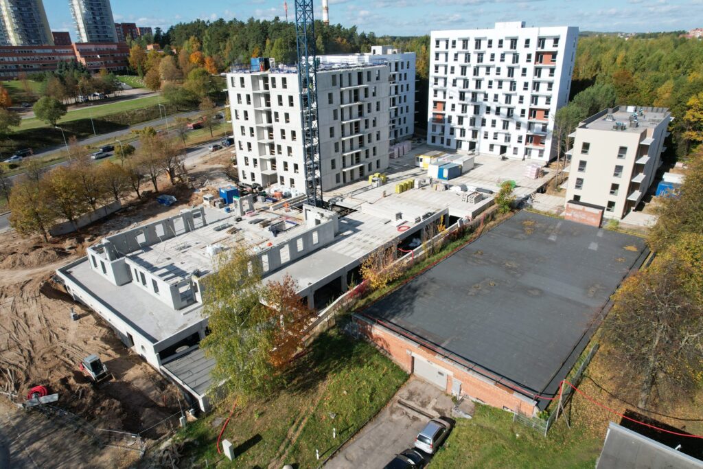 Jomanto parkas 1-2 etapai (Baltupio g. 61A) - Multi apartment - construction photos