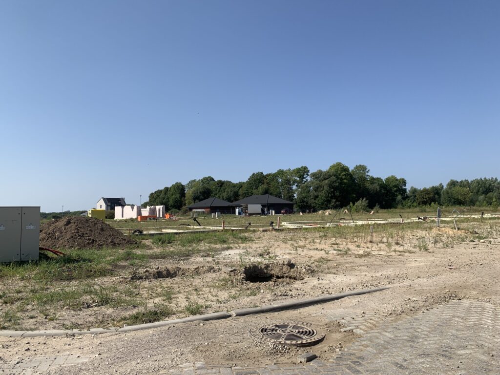 Bachmano Žemė (Vėluvos g. 1, 2, 3, 4 - 47, Eitkūnų g. 6, 6A, 8, 8A - 30, 30A, Tolminkiemio g. 1, 2, 3, 4 - 69) - Privātmāju kopienas, Rindu mājas - būvdarbu attēli