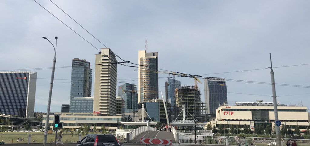 Artery (Konstitucijos pr. 18B) - Biroju centrs - būvdarbu attēli