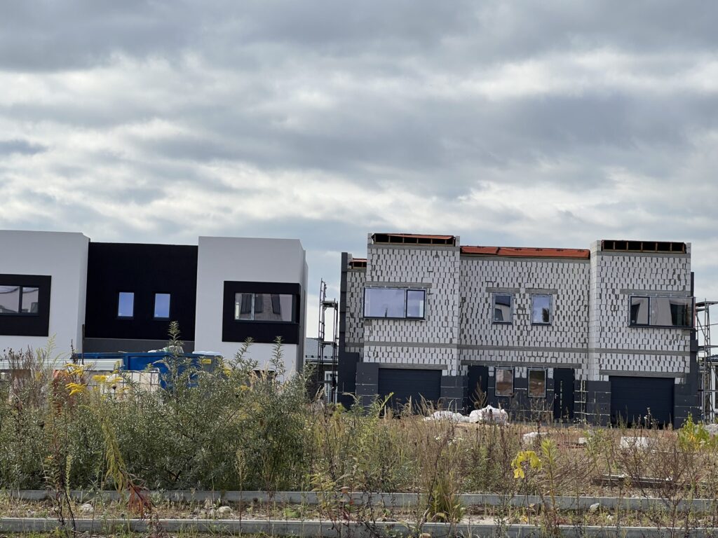 J. Bretkūno g. 34, 36, 38, 40, 42 (J. Bretkūno g. 34, 36, 38, 40, 42) - Row housing - construction photos