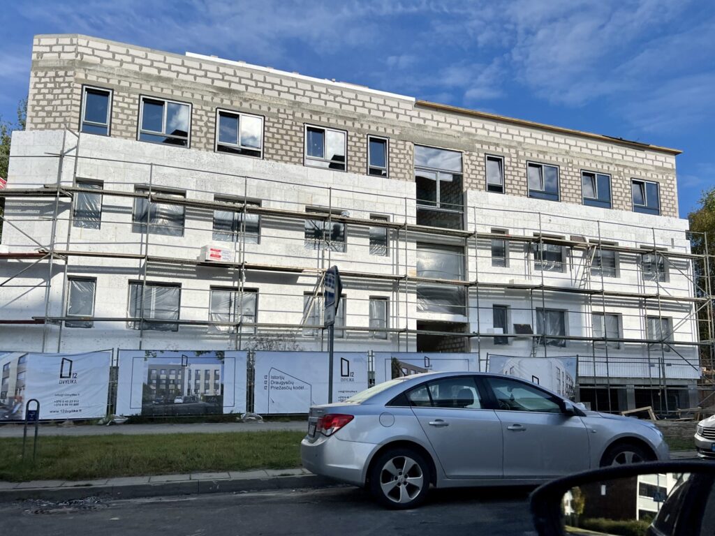 12 dvylika (J. Bretkūno g. 5) - Daudzdzīvokļu nams - būvdarbu attēli