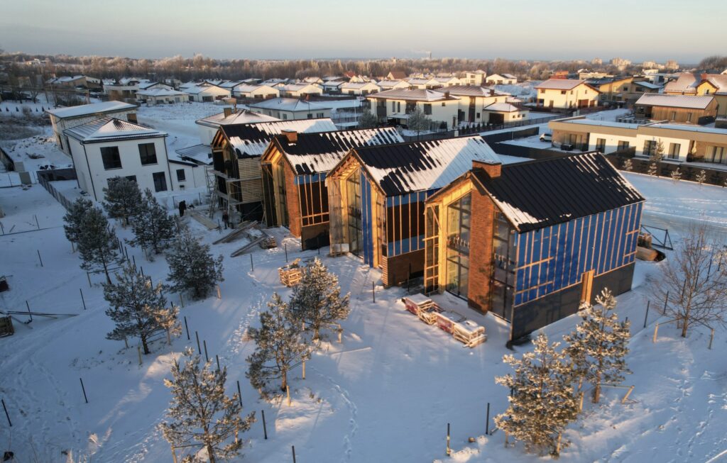 Pušų panorama 1 etapas (Kazio Bizausko g. 53, 55, Stasio Šilingo g. 92, 94, 96, 98, 100, 102) - Row housing - construction photos