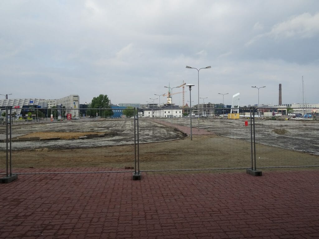 Vanasadama D-terminaliga piirnev välisruum (Logi 2, 4 / Lootsi 13, 14 / Sadama 21. 25 / Uus-Sadama 19) - Bike path, Street - construction photos