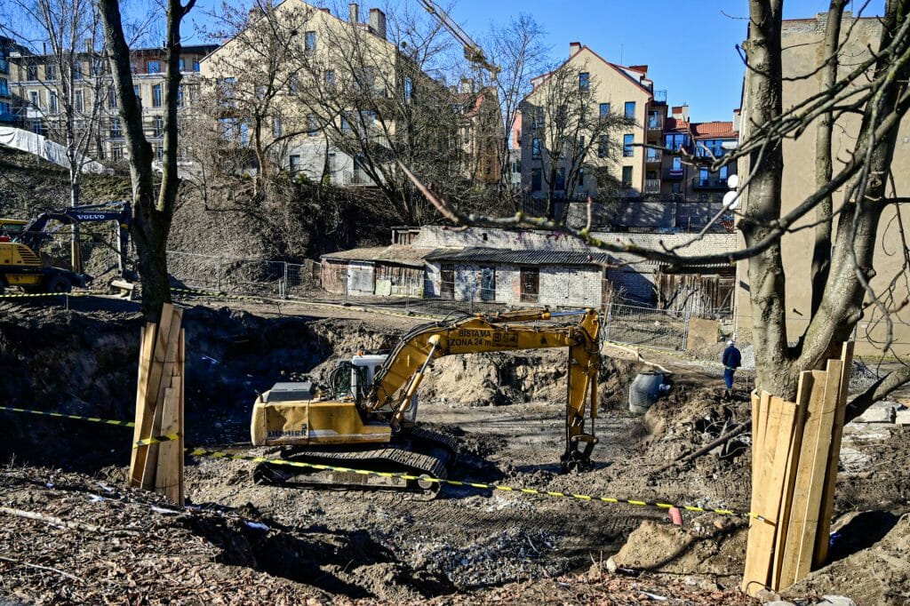 Vingrių šaltinių skveras (Vingrių g.) - Square - construction photos