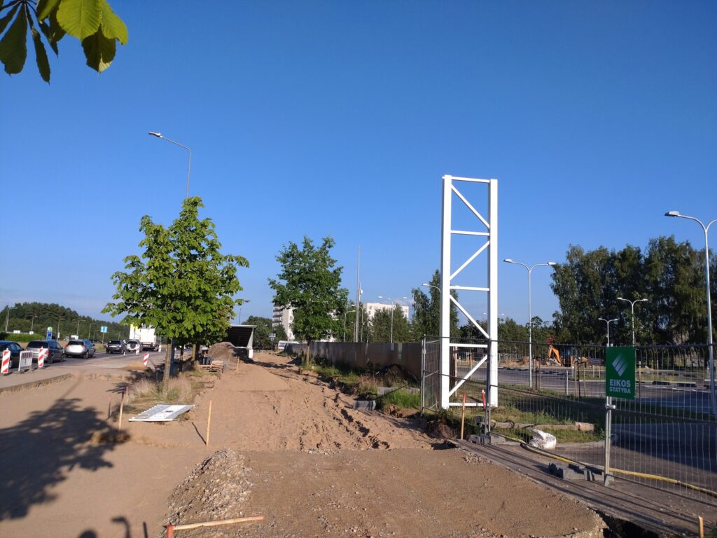 Pilaitės pr. atkarpa nuo Įsruties g. iki Papilėnų g. (Pilaitės pr.) - Velosipēdu ceļš, Iela - būvdarbu attēli
