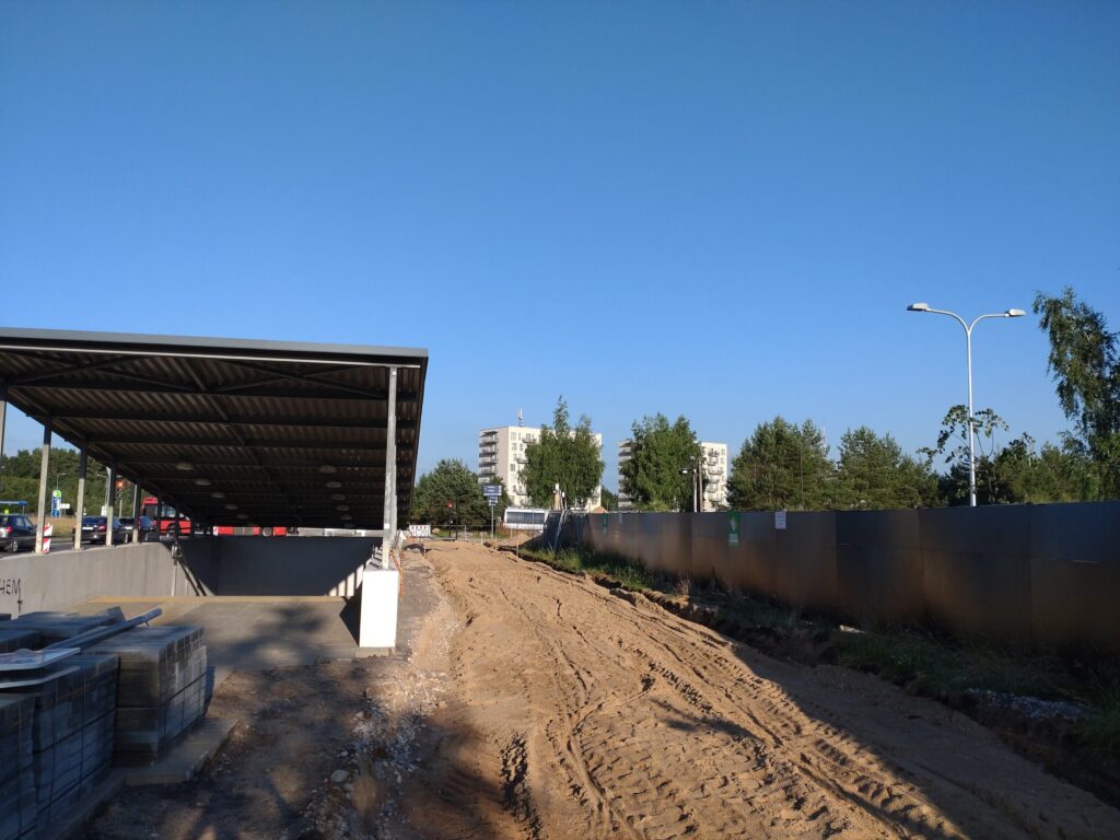 Pilaitės pr. atkarpa nuo Įsruties g. iki Papilėnų g. (Pilaitės pr.) - Velosipēdu ceļš, Iela - būvdarbu attēli