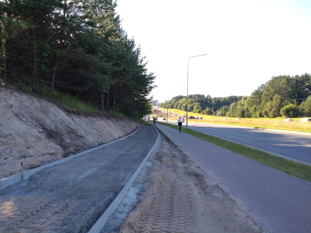 Jungiamasis kel. nuo Pilaitės pr. iki Senosios Pilaitės kel. (Senosios Pilaitės kel.) - Street - construction photos