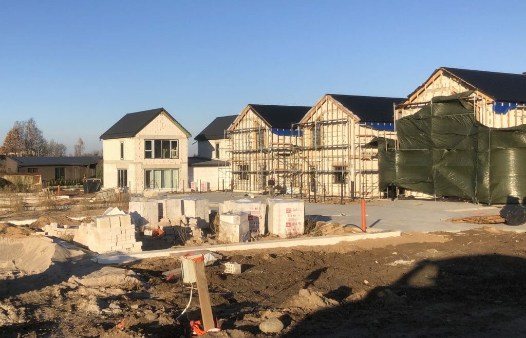 Pušų panorama 1 etapas (Kazio Bizausko g. 53, 55, Stasio Šilingo g. 92, 94, 96, 98, 100, 102) - Row housing - construction photos