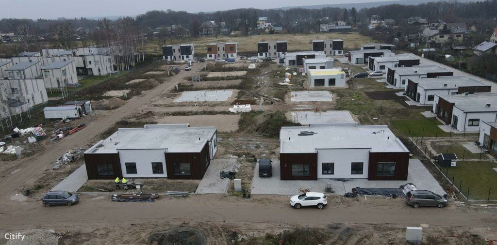 Vynuogyno namai (Varžupio g. 33A, 33B) - Row housing - construction photos