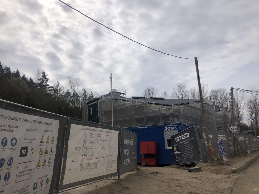 Tarptautinė Amerikos mokykla Vilniuje Srovės g. (Srovės g. 19) - Pamata vai vidējā izglītība - būvdarbu attēli