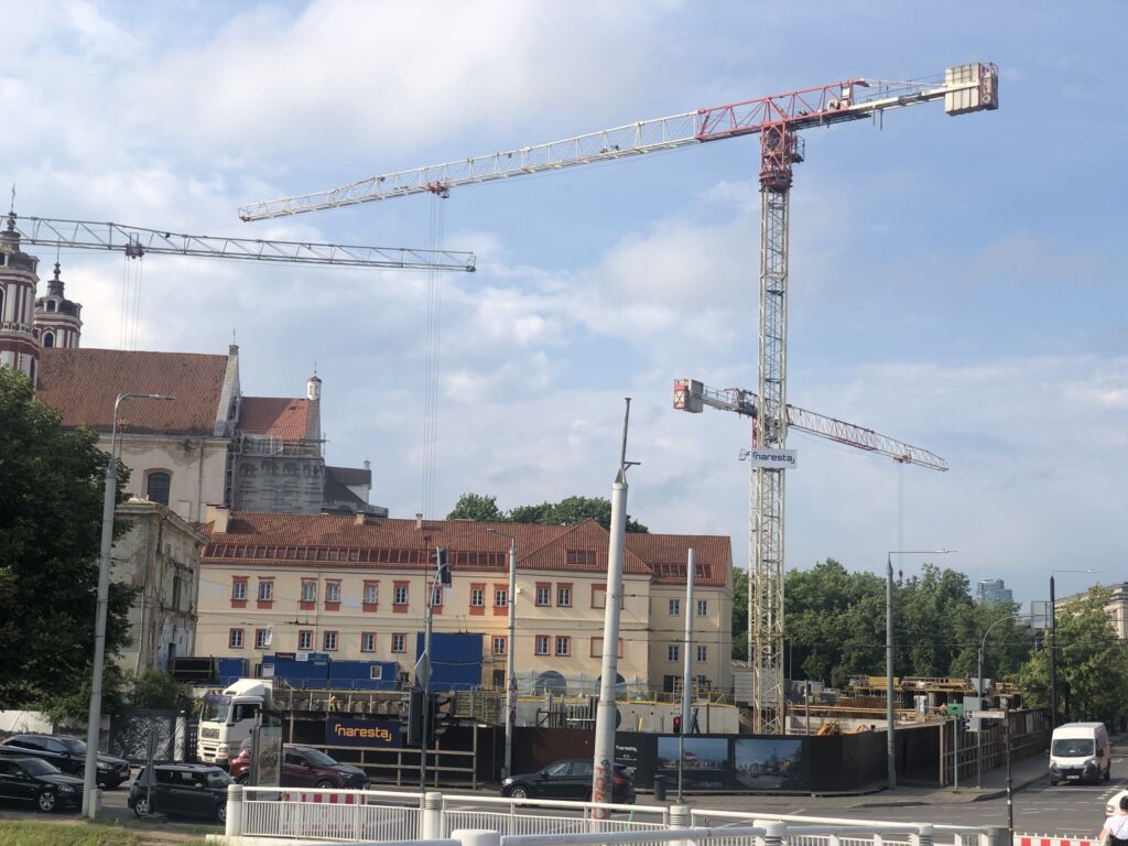 Vasario 16-osios (Vasario 16-osios g. 1) - Hotel, Office center, Primary and secondary education - construction photos