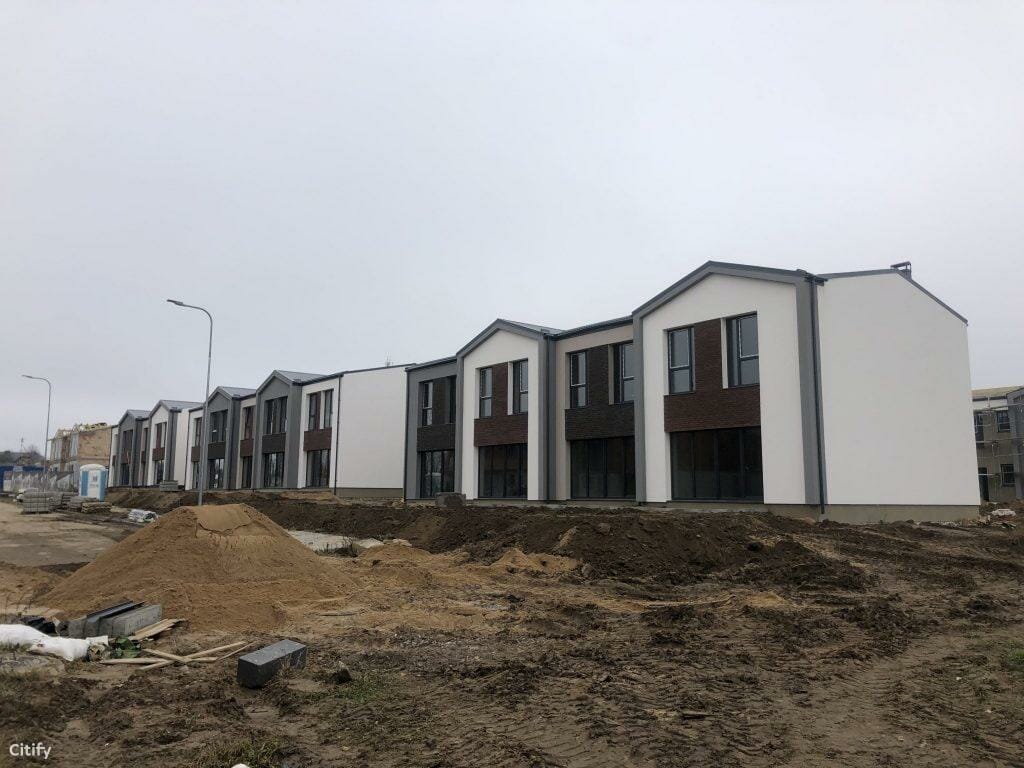 Kotedžai Kalnėnuose (Savičiūnų g.) 1 etapas (Savičiūnų g. 35G, Savičiūnų g. 35H) - Row housing - construction photos