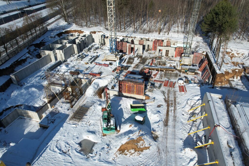 Jomanto parkas 1-2 etapai (Baltupio g. 61A) - Multi apartment - construction photos